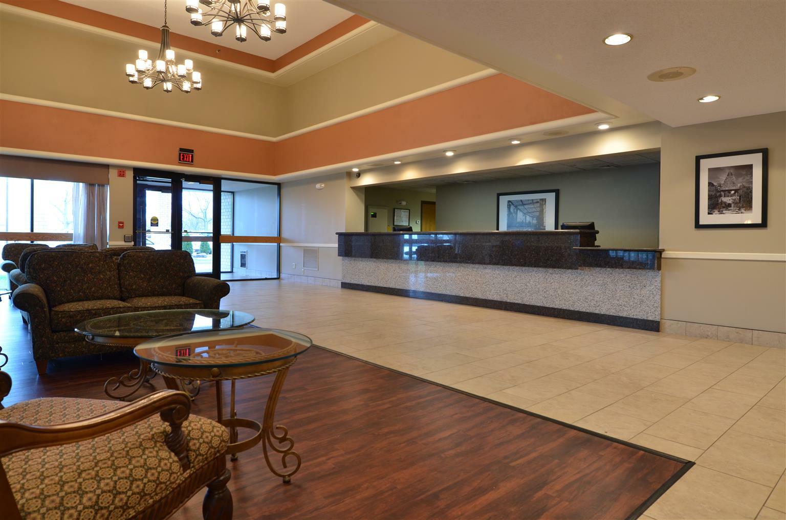 Best Western East Towne Suites Madison Bagian luar foto